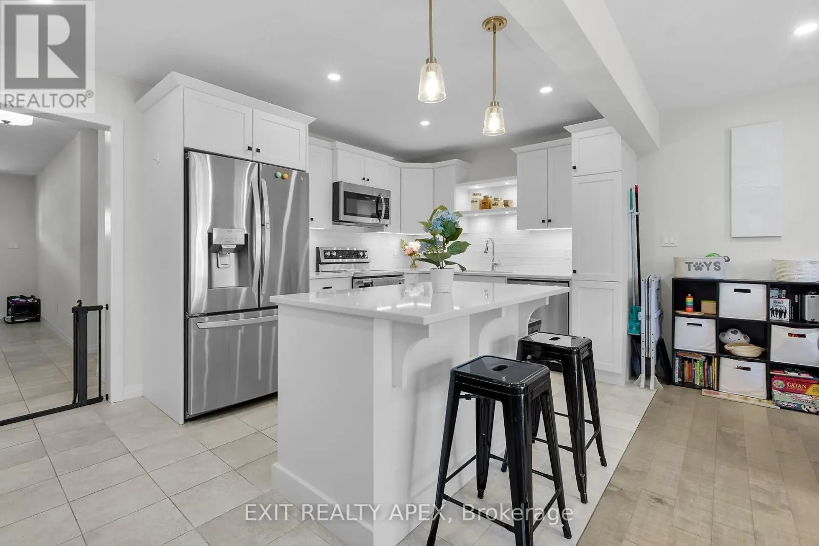 11 CHARTER CREEK COURT E