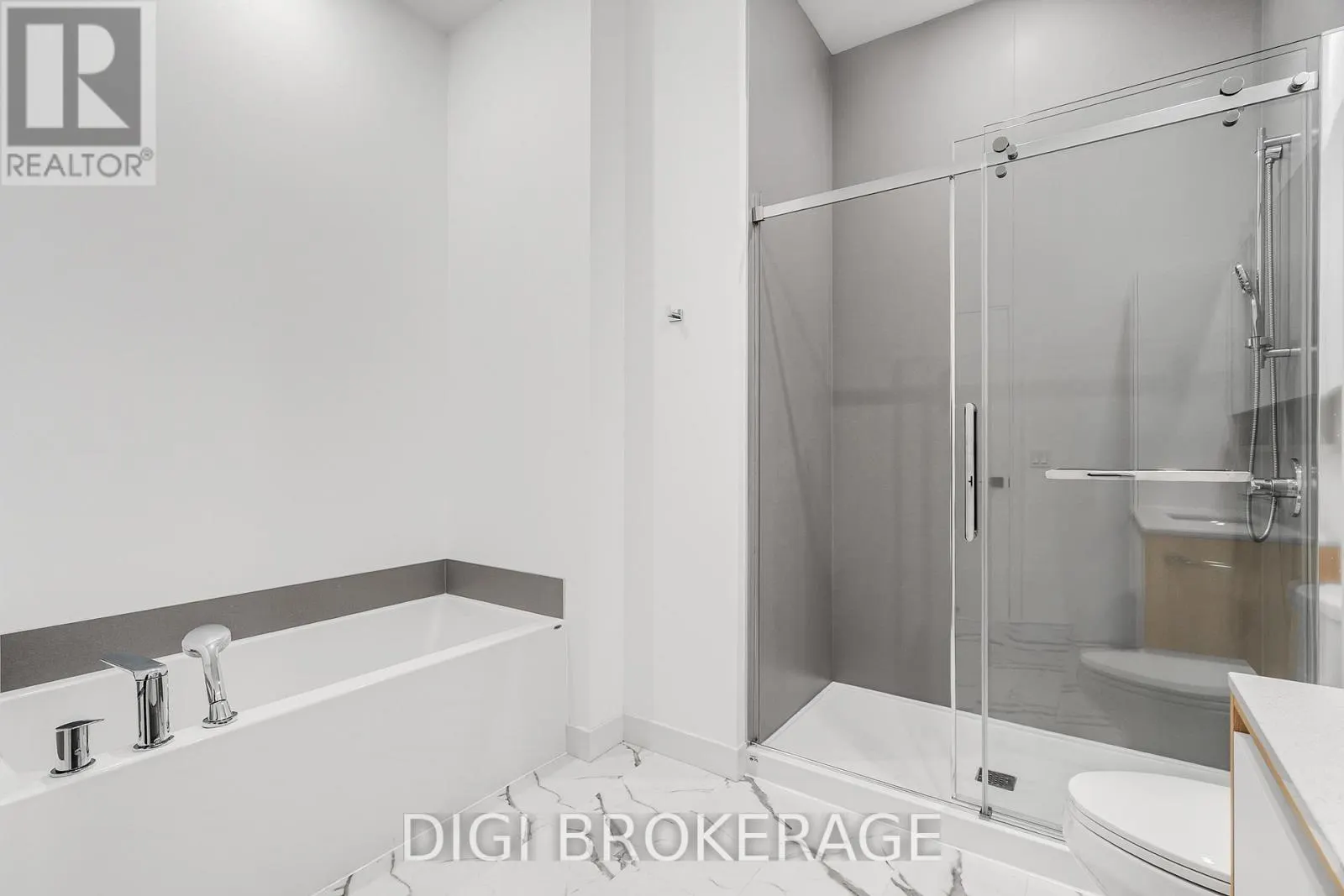 3504 - 1240 CUMMINGS AVENUE