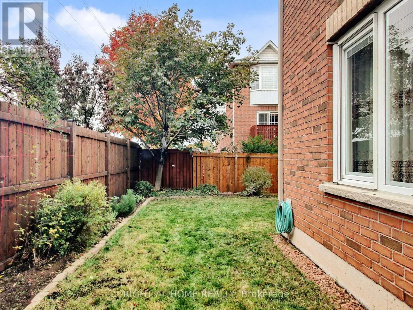 124 PEACHWOOD CRESCENT