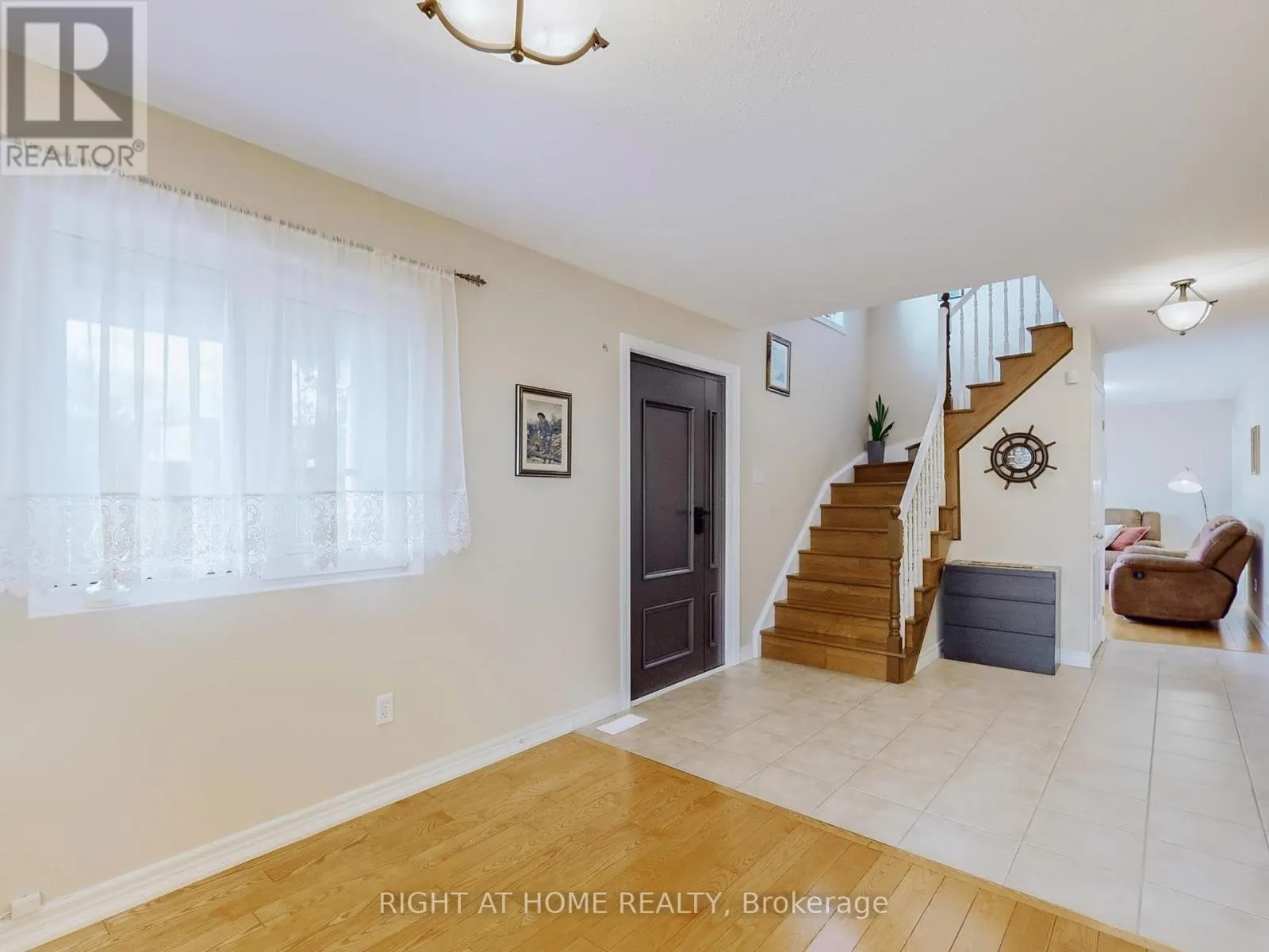 124 PEACHWOOD CRESCENT