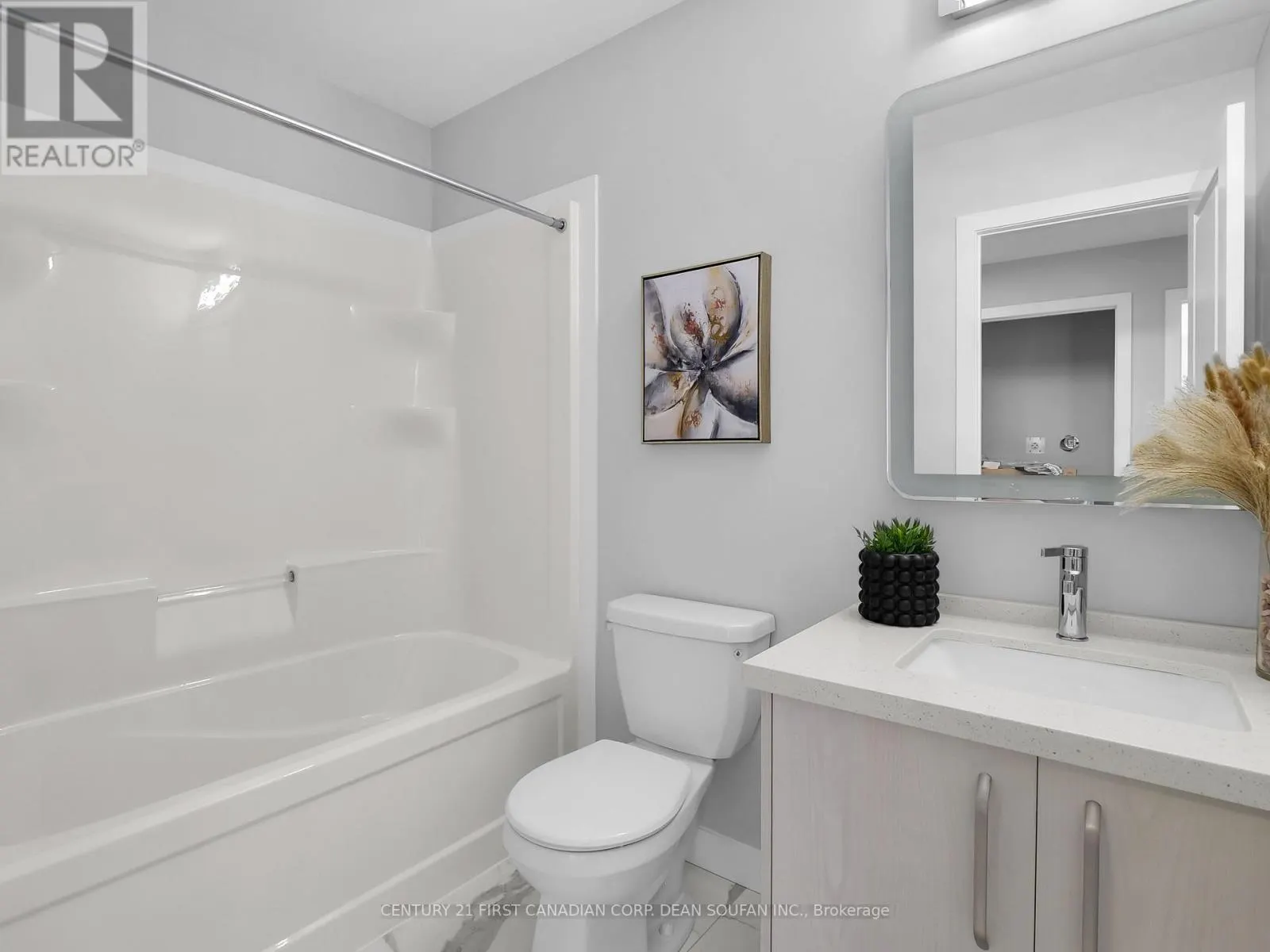 22 - 349 SOUTHDALE ROAD E, #22