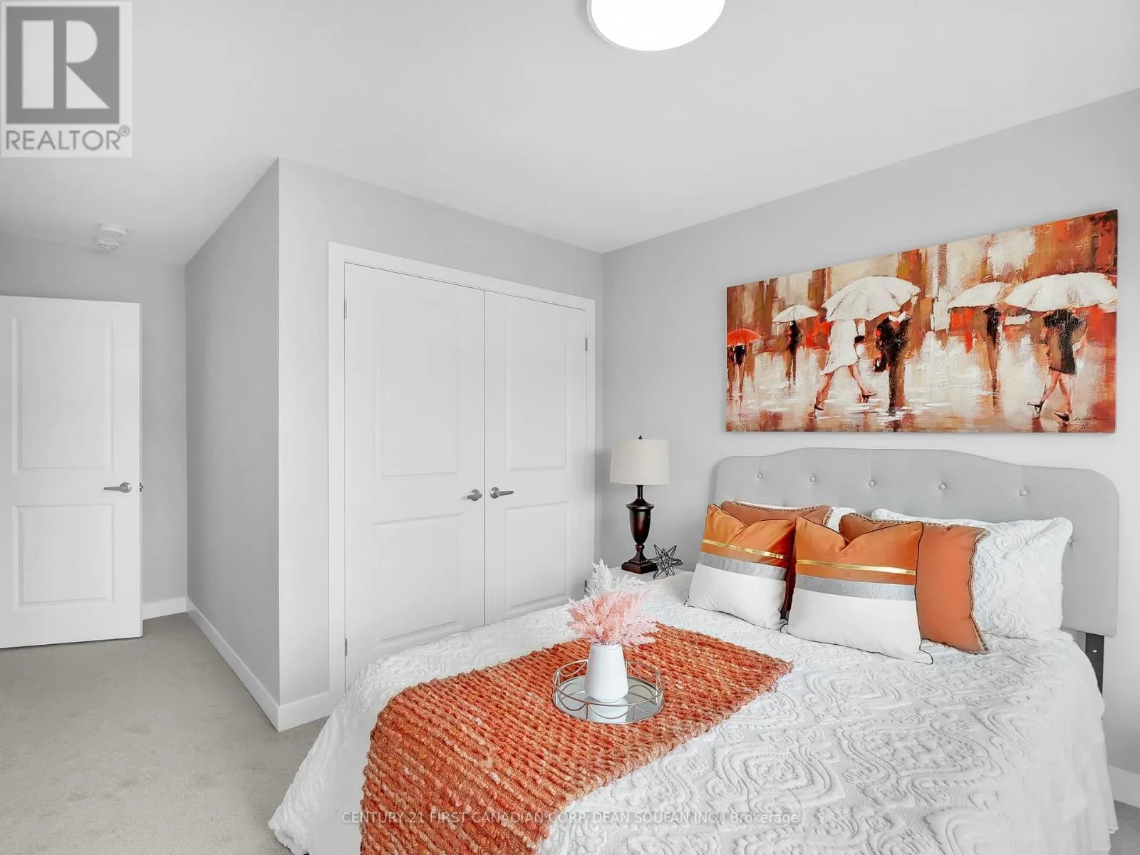 22 - 349 SOUTHDALE ROAD E, #22