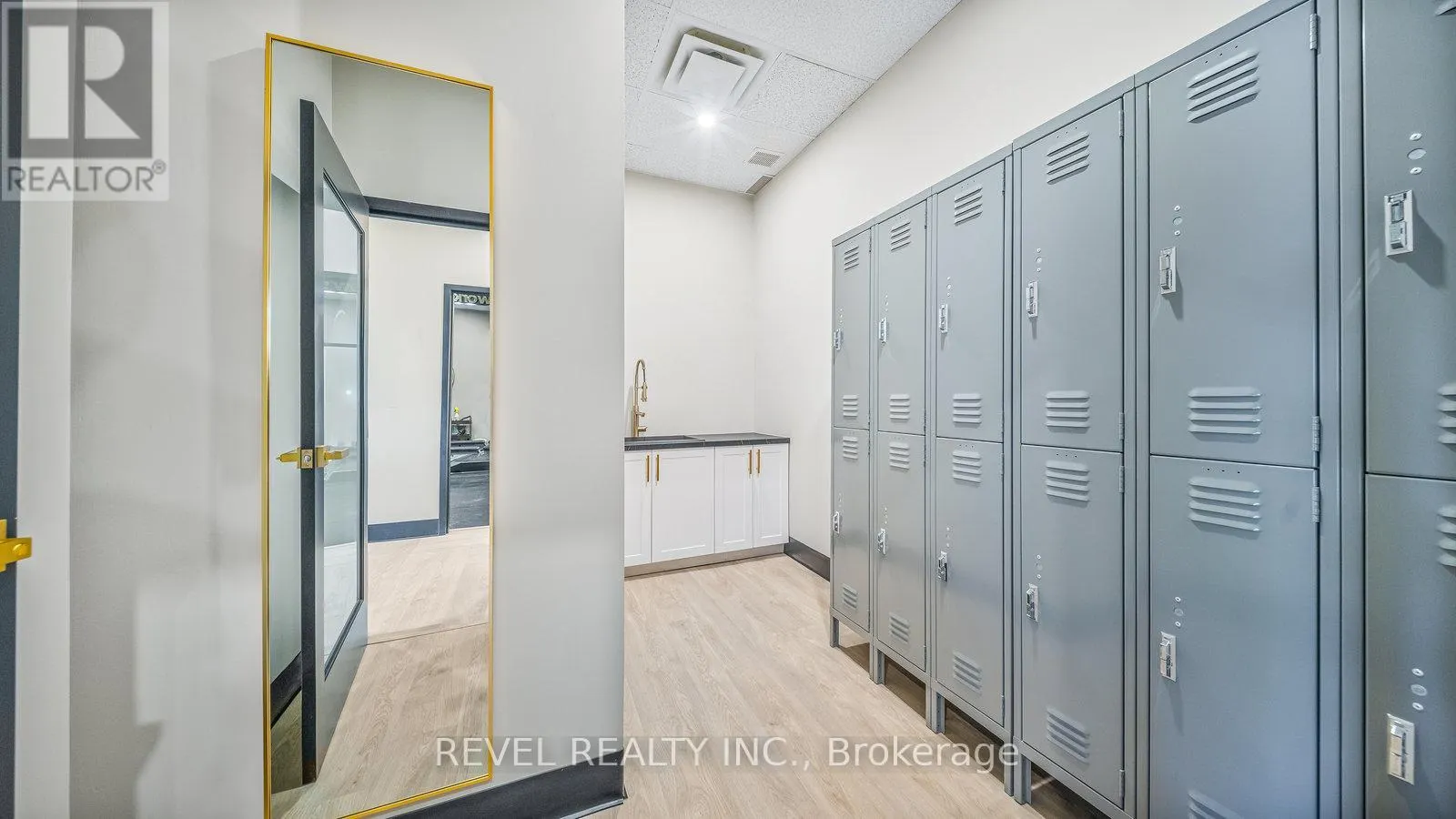 115 - 265 KING GEORGE ROAD