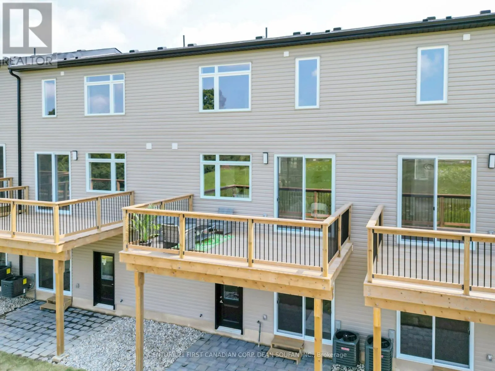 6 - 349 SOUTHDALE ROAD E, #6