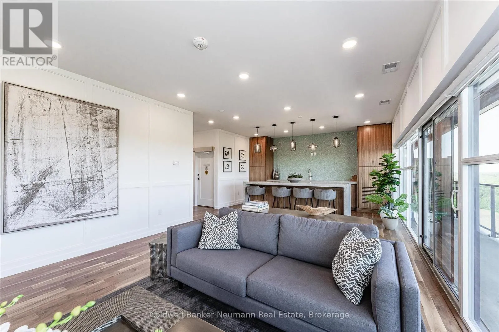 612 - 1880 GORDON STREET S, #612