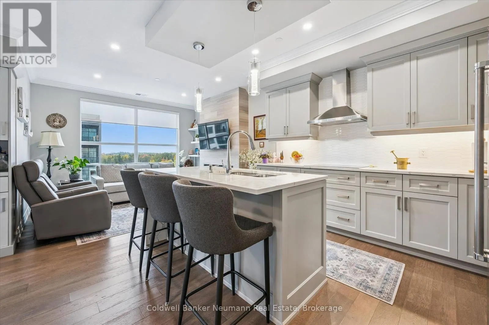 612 - 1880 GORDON STREET S, #612