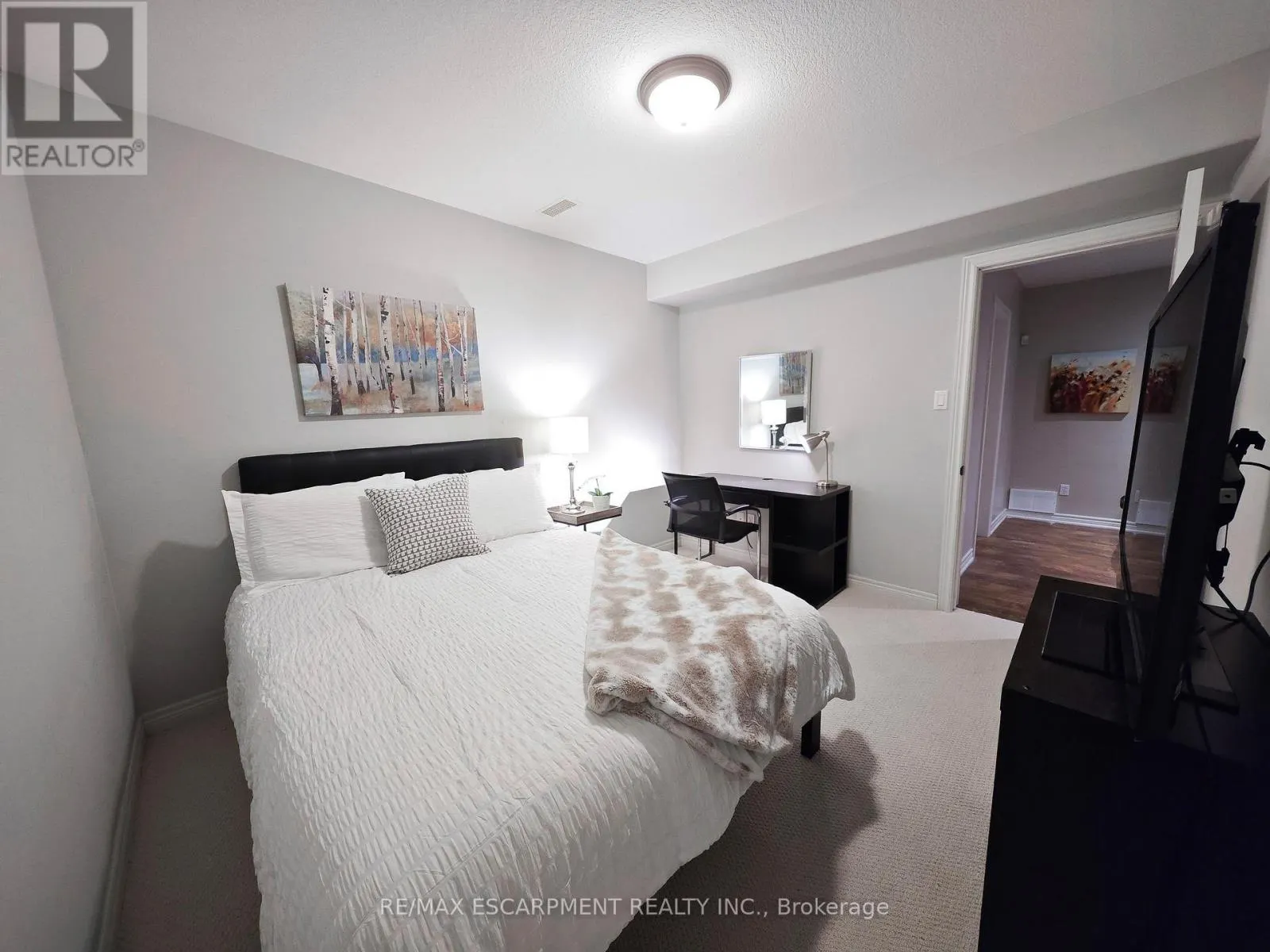 47 STOWBRIDGE CRESCENT