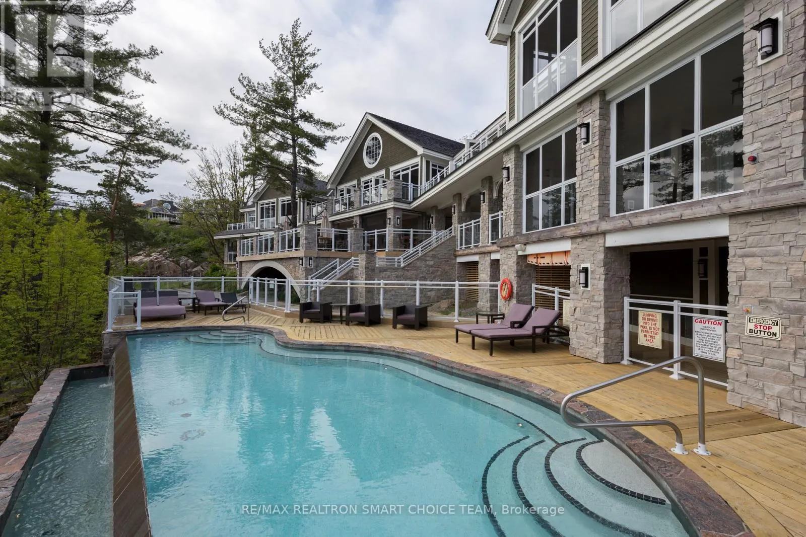 L204-A1&B1 - 1869 MUSKOKA 118 ROAD W