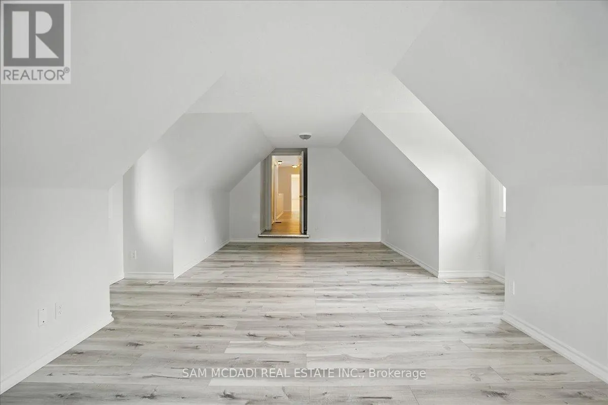 20 - 6 VALLEY RIDGE LANE