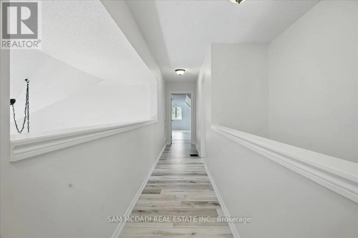 20 - 6 VALLEY RIDGE LANE