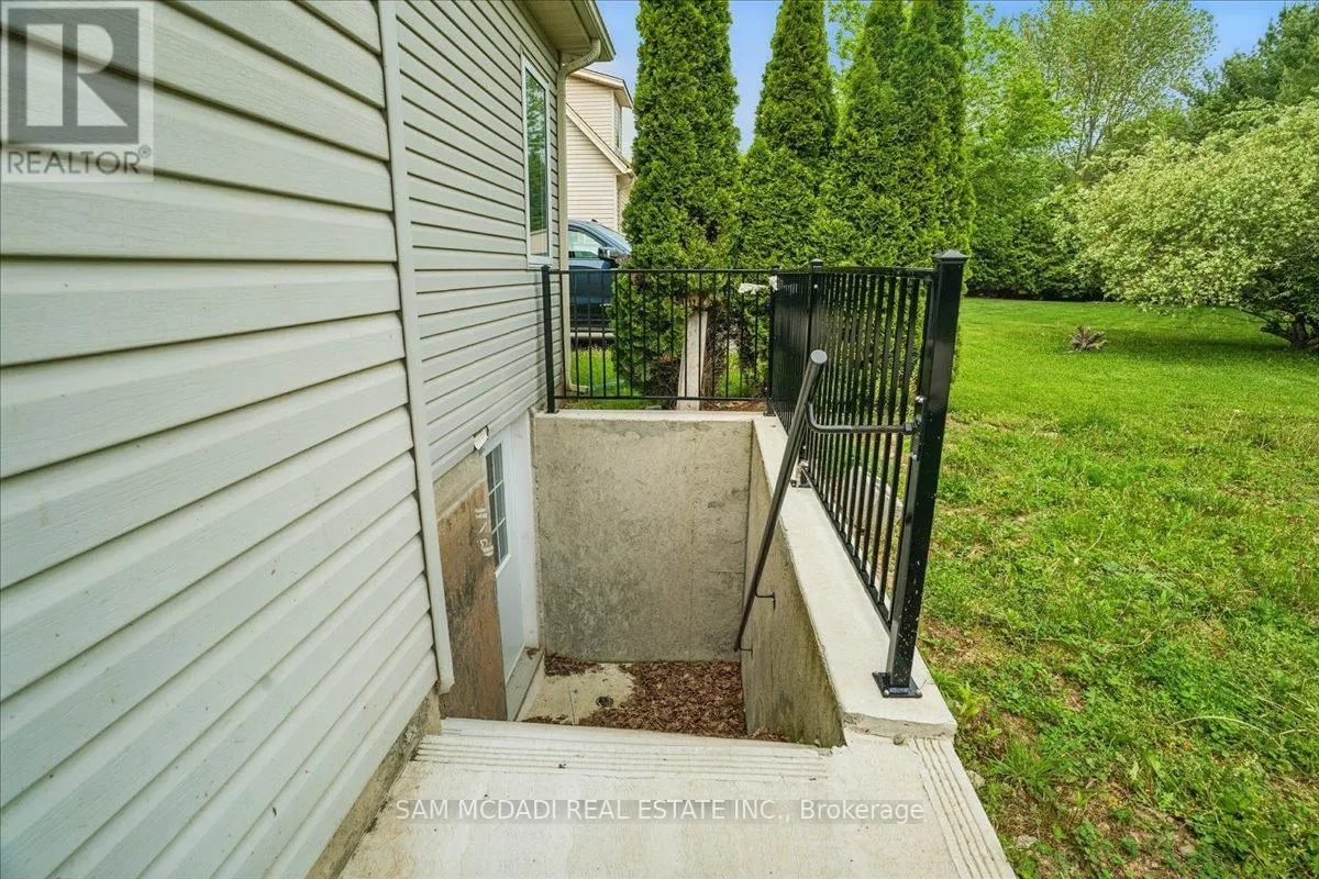 20 - 6 VALLEY RIDGE LANE