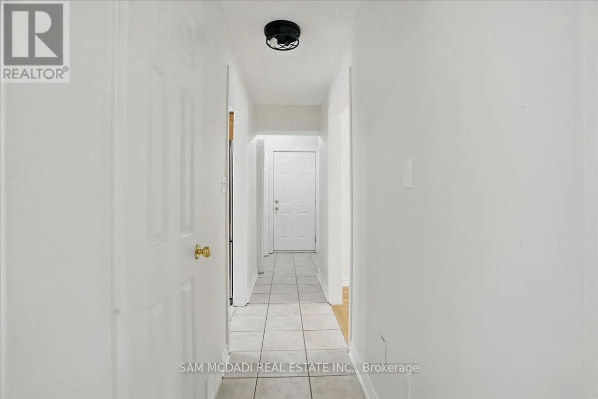 20 - 6 VALLEY RIDGE LANE