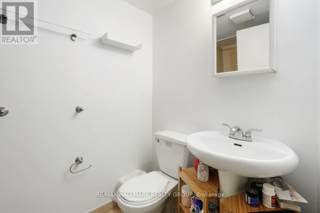 2534 SOUTHVALE CRESCENT