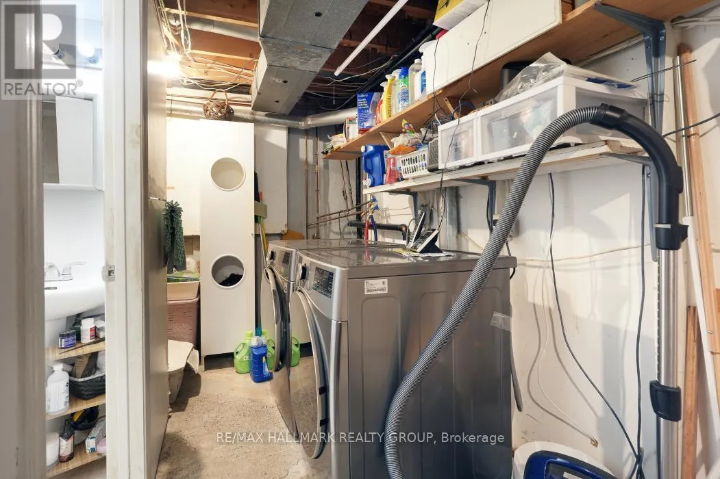 2534 SOUTHVALE CRESCENT