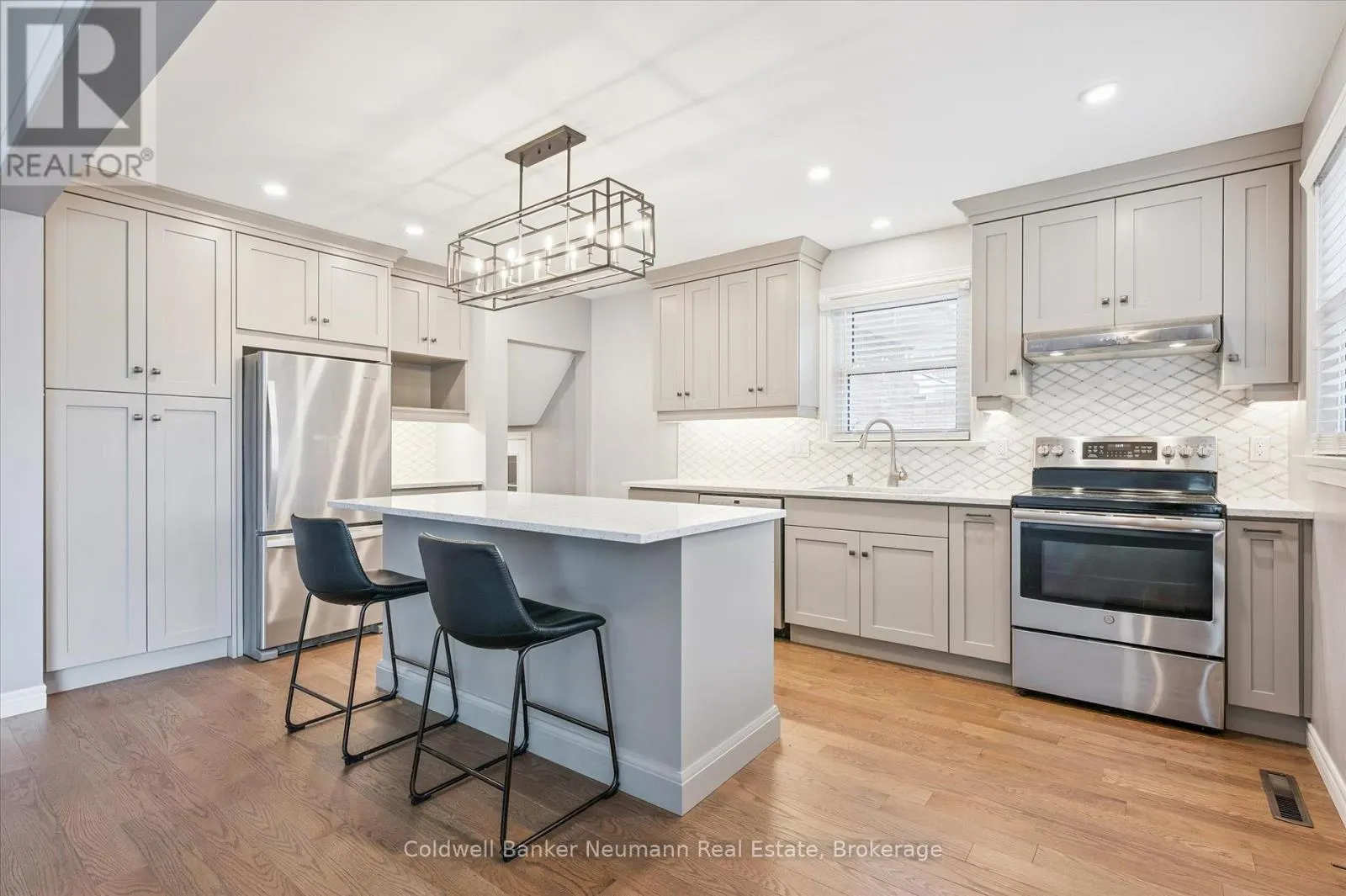 23 COLLINGWOOD STREET