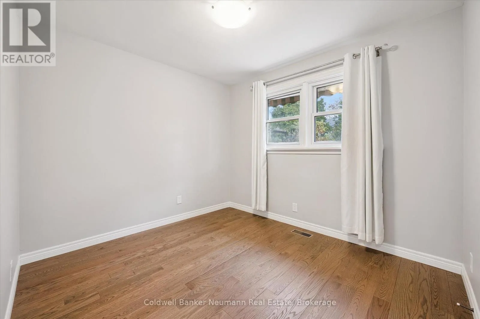 23 COLLINGWOOD STREET