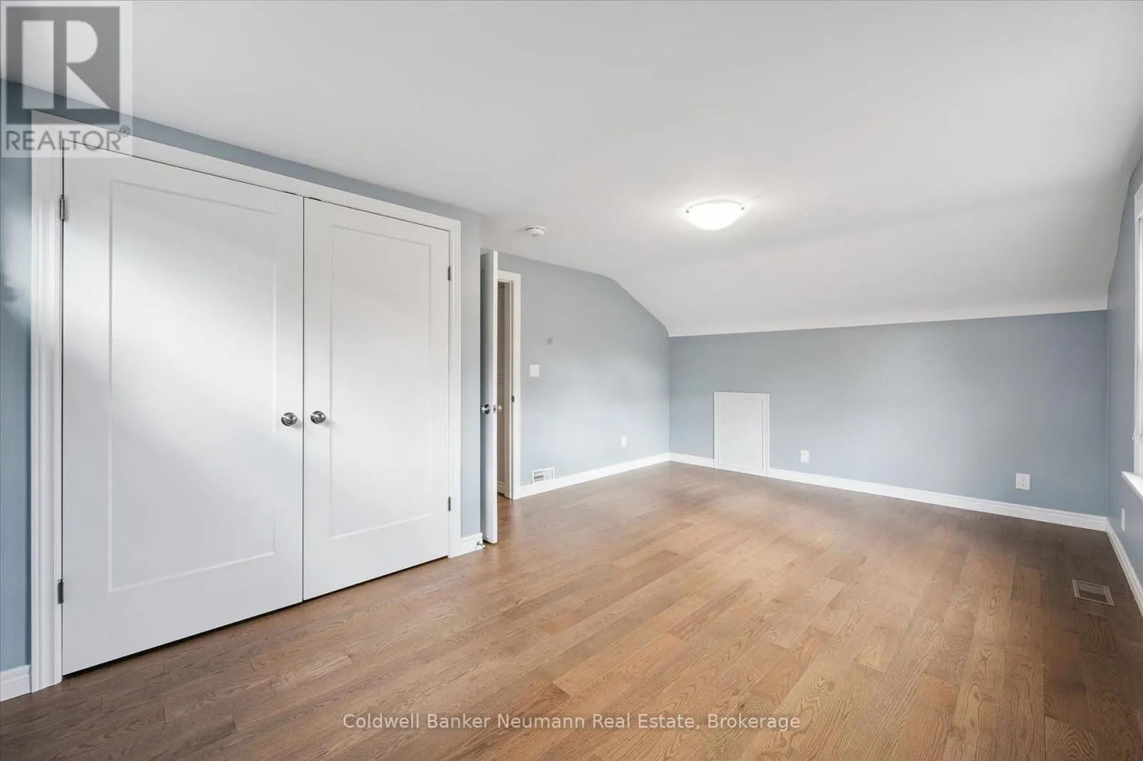 23 COLLINGWOOD STREET