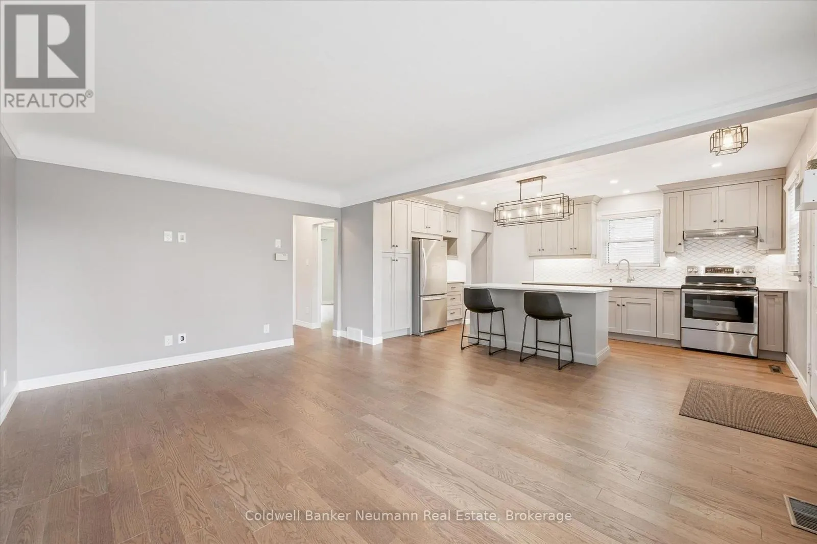 23 COLLINGWOOD STREET