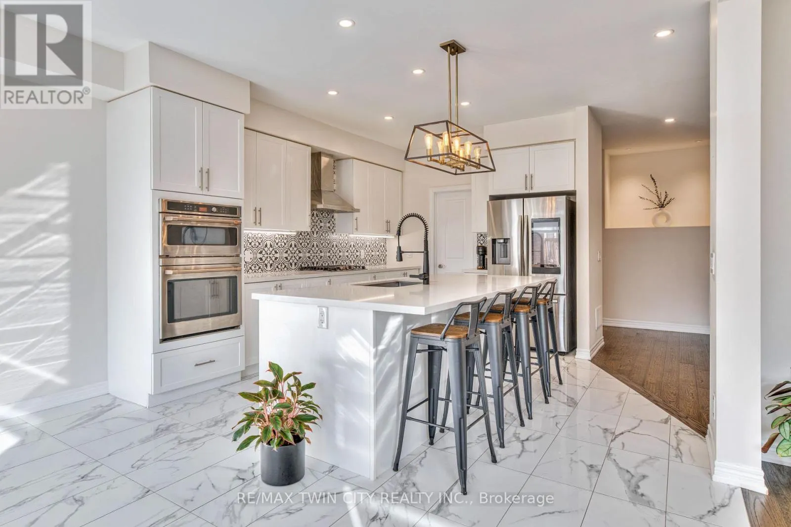 110 HALDIMAND STREET