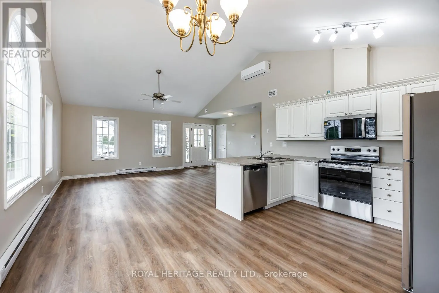 501 - 325 DENSMORE ROAD W, #501