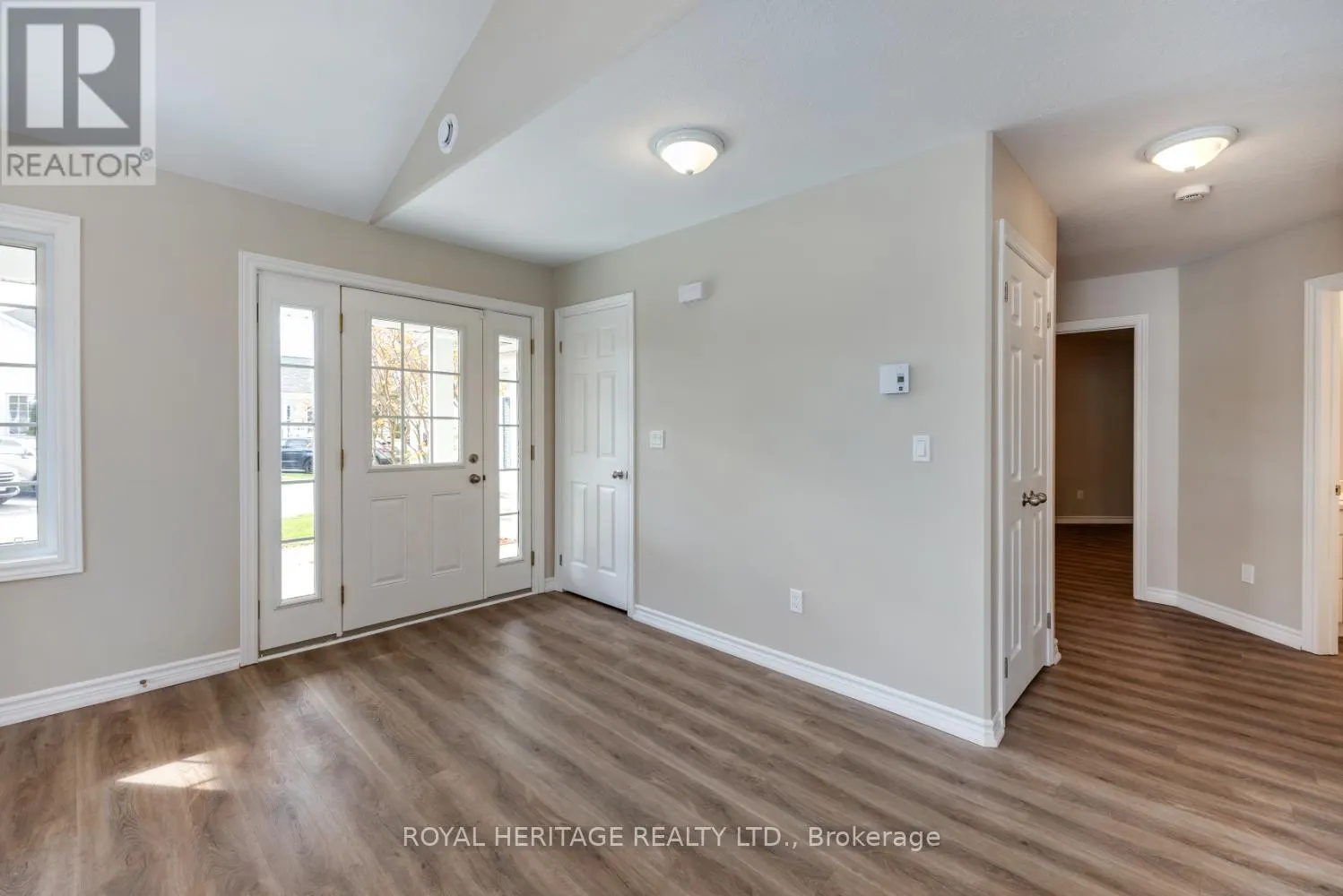 501 - 325 DENSMORE ROAD W, #501