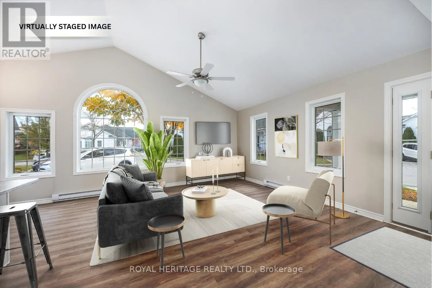 501 - 325 DENSMORE ROAD W, #501