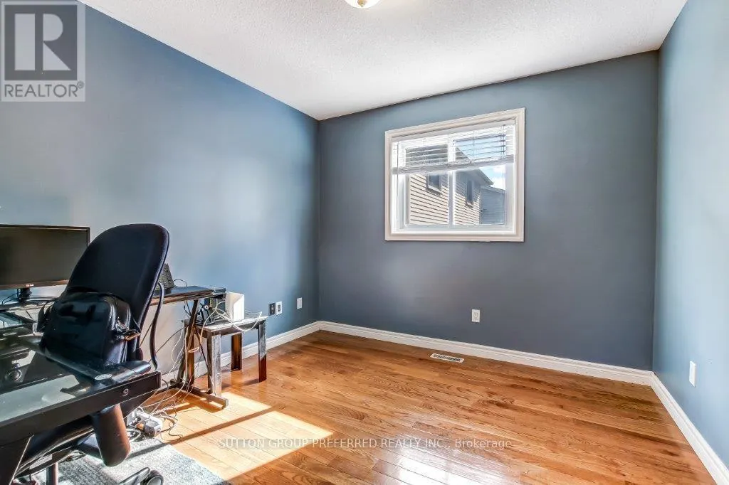 296 BOURNEMOUTH DRIVE