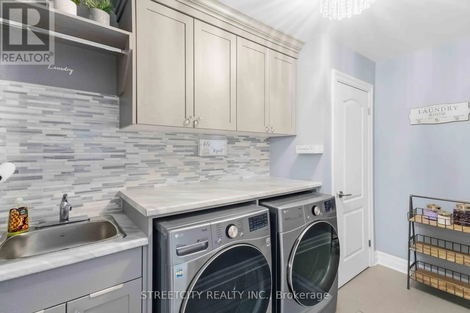 1391 MEDWAY PARK DRIVE