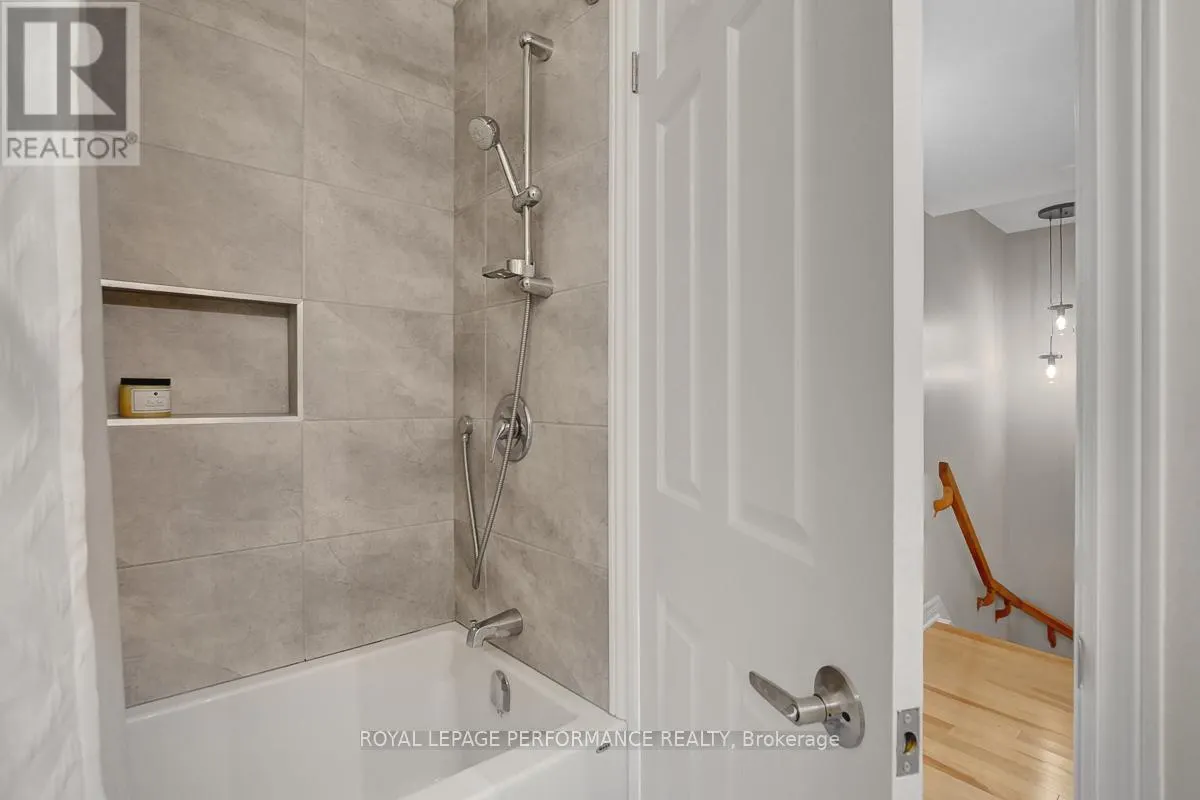 3 - 2 COLUMBUS AVENUE