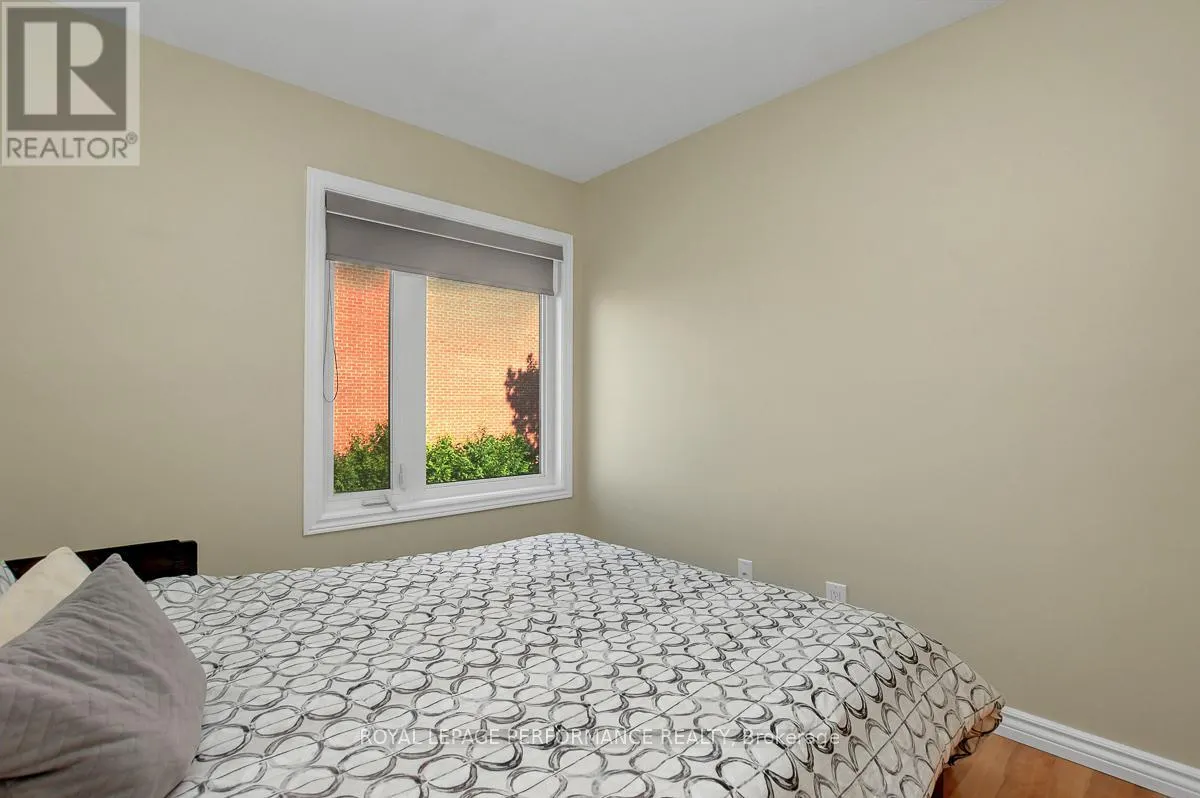 3 - 2 COLUMBUS AVENUE