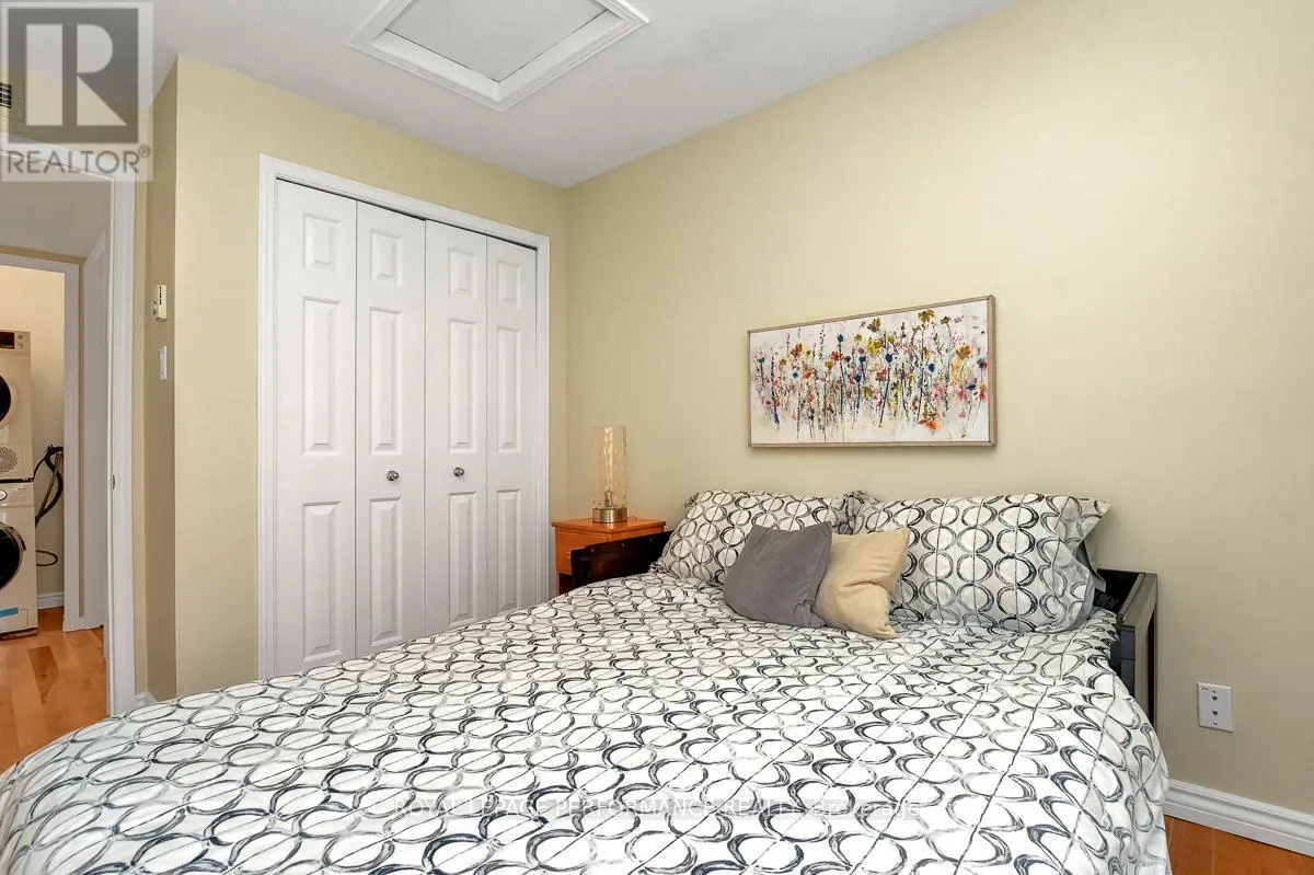 3 - 2 COLUMBUS AVENUE