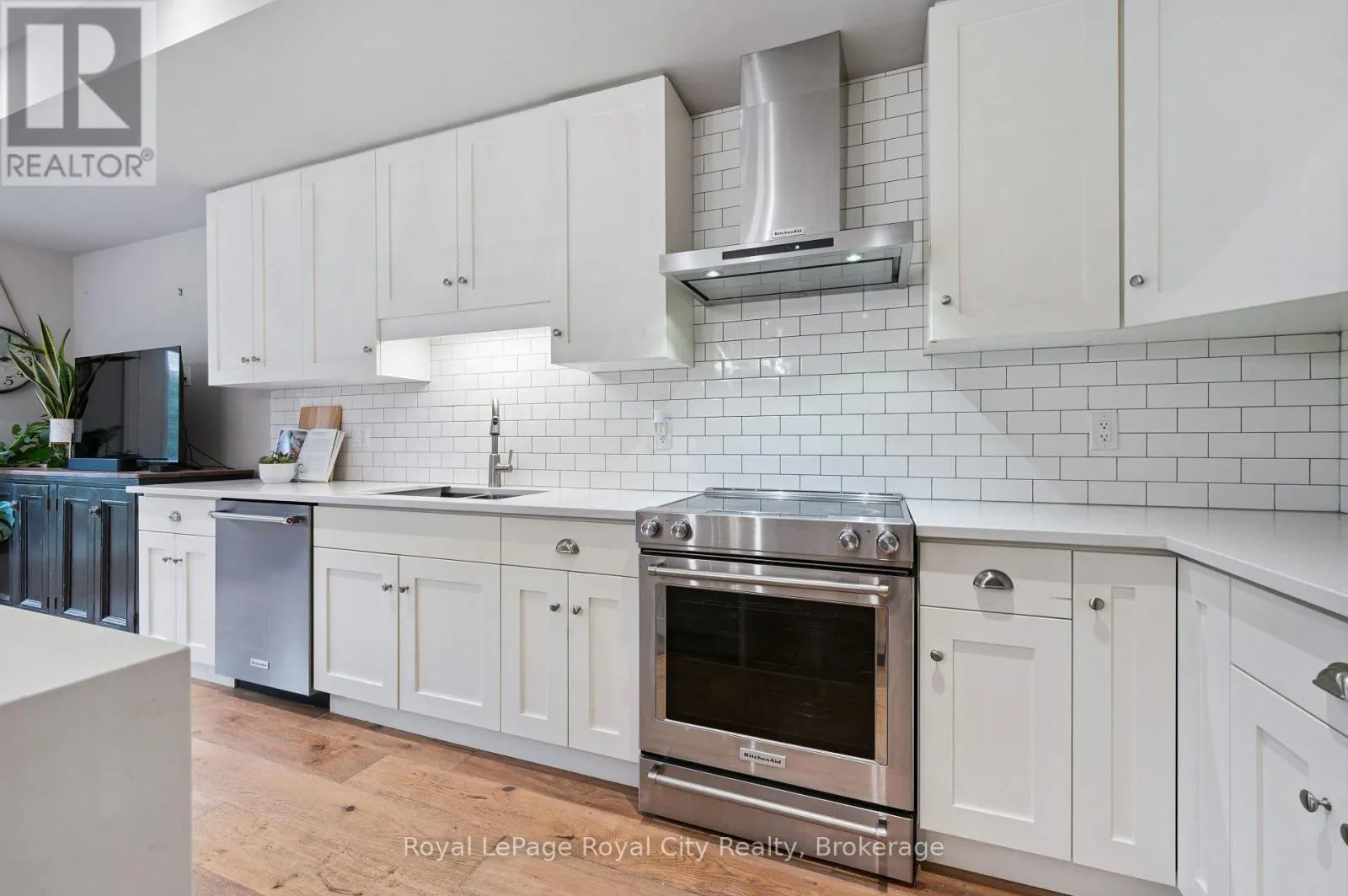 83 - 60 ARKELL ROAD, #83