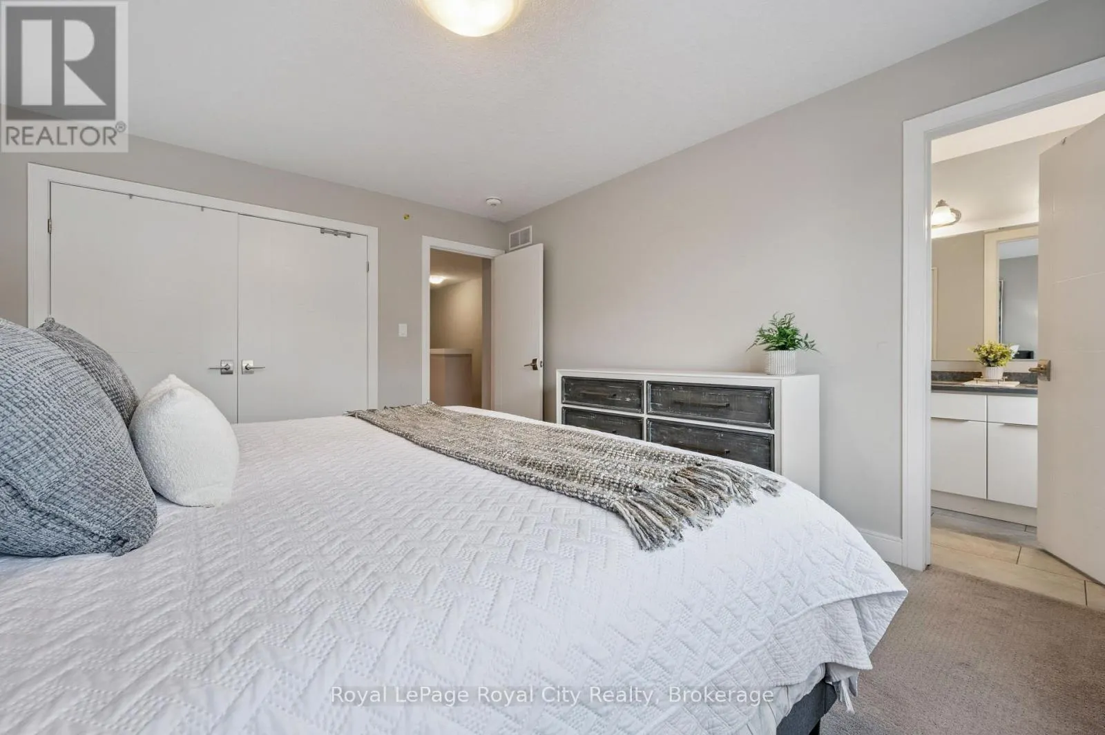 83 - 60 ARKELL ROAD, #83