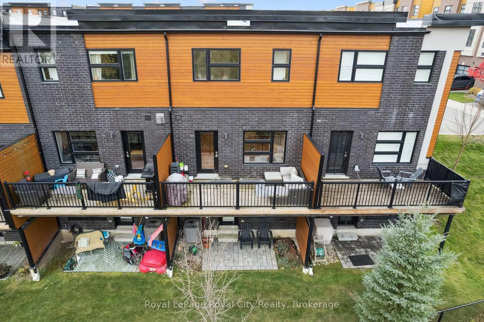 83 - 60 ARKELL ROAD, #83