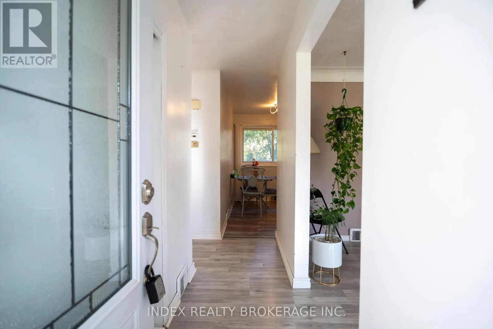 3664 ARLINGTON AVENUE