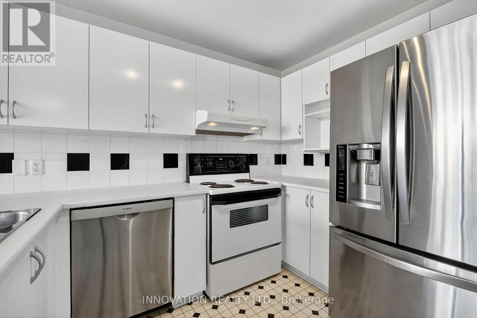 57 FLOWERTREE CRESCENT