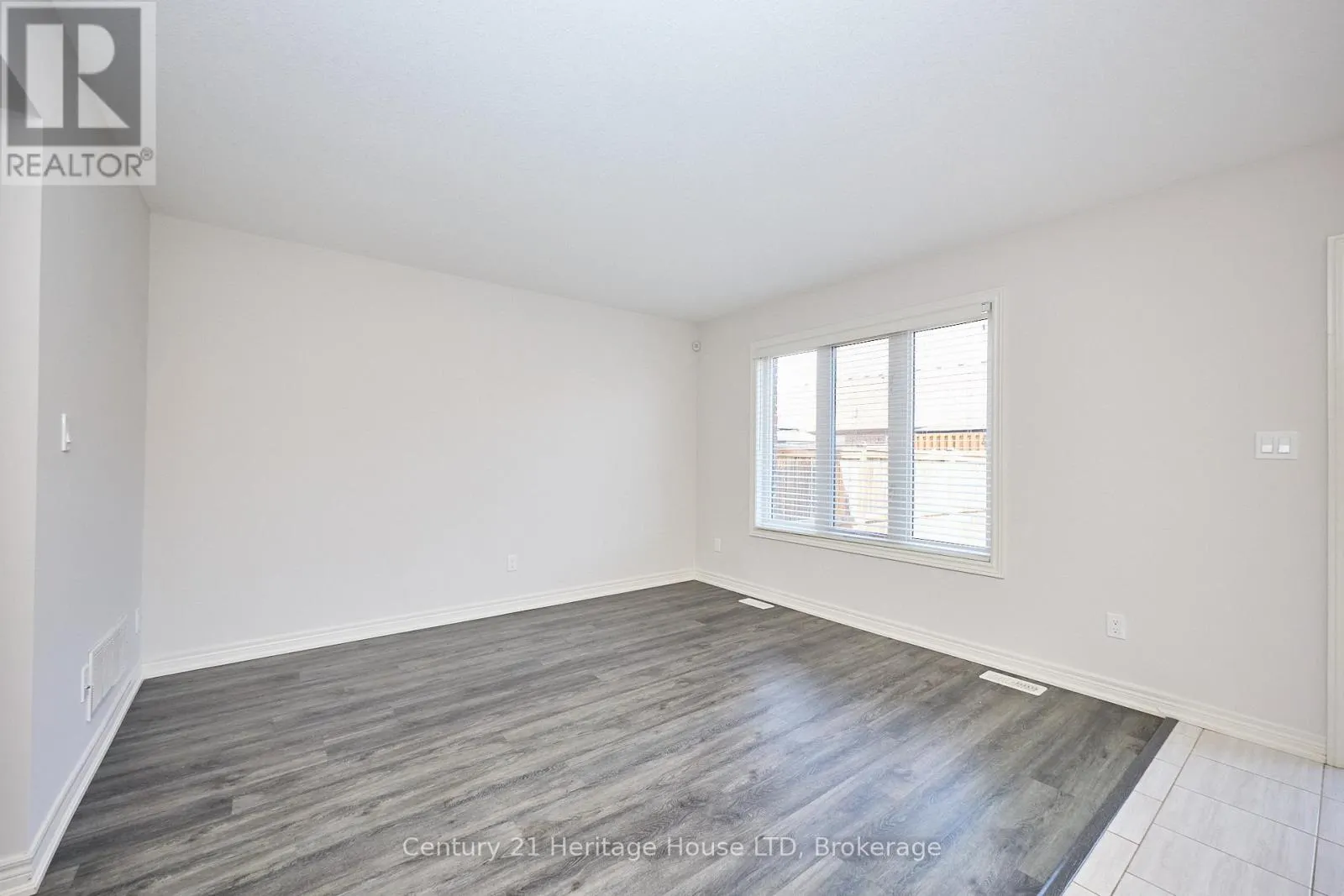 289 SILVERWOOD AVENUE