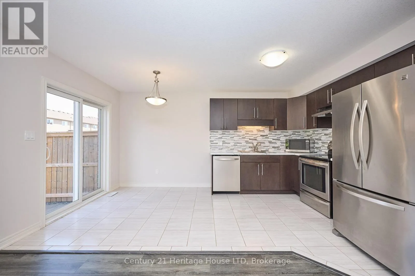 289 SILVERWOOD AVENUE