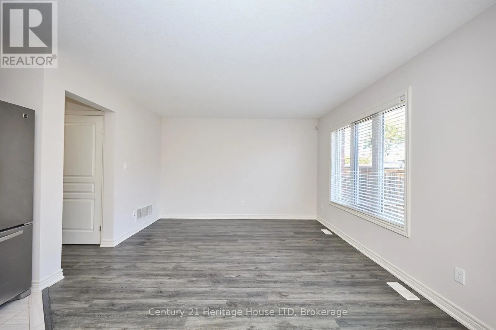 289 SILVERWOOD AVENUE