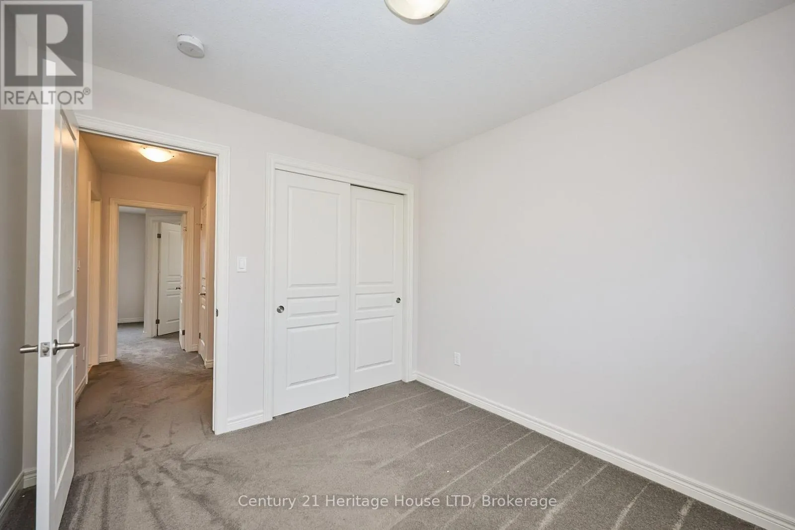 289 SILVERWOOD AVENUE