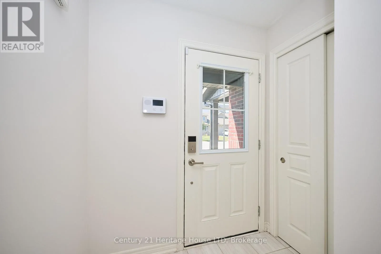 289 SILVERWOOD AVENUE