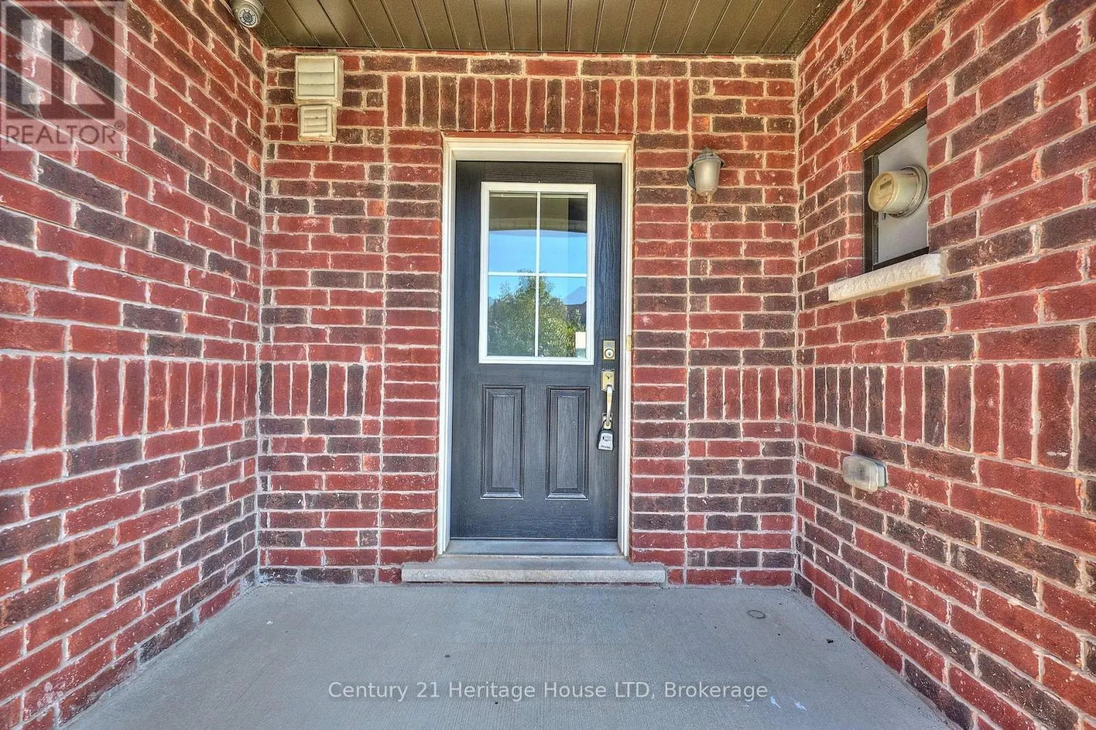 289 SILVERWOOD AVENUE