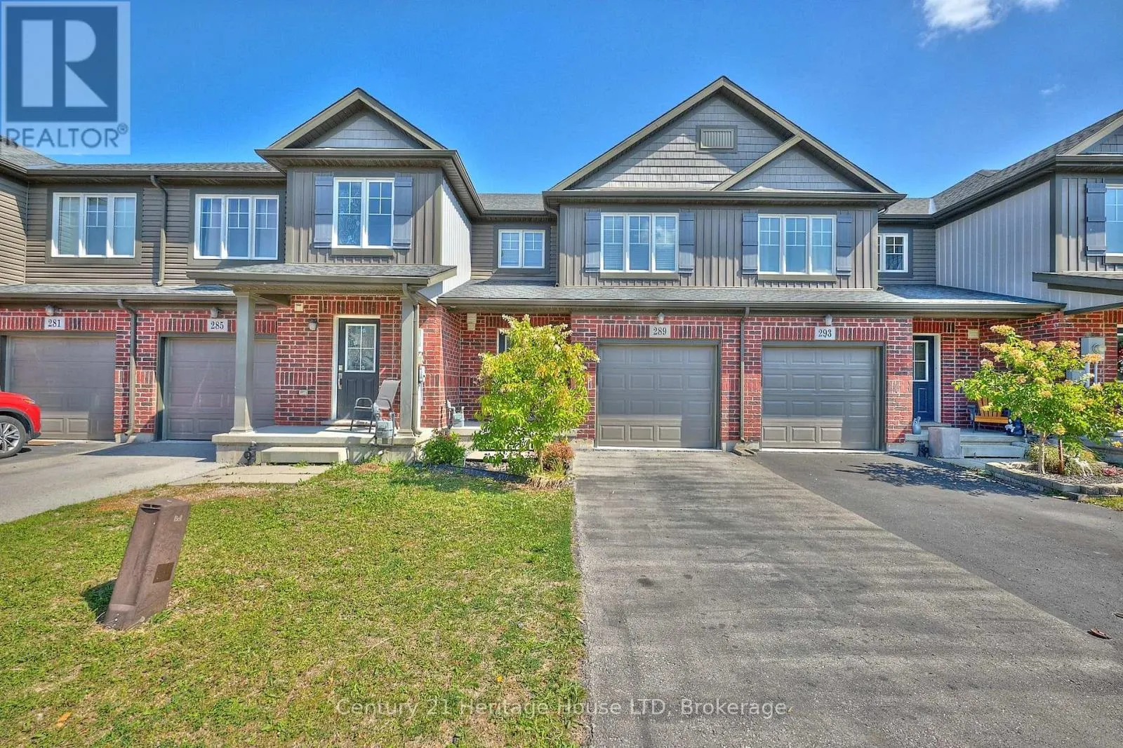 289 SILVERWOOD AVENUE