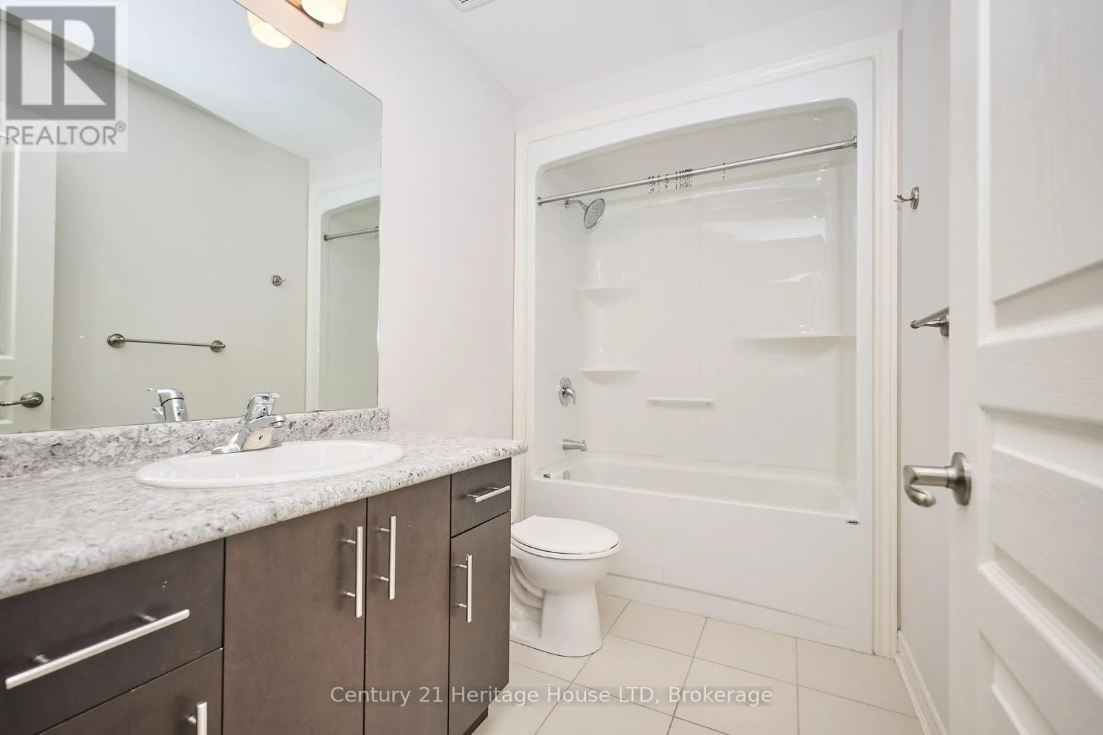 289 SILVERWOOD AVENUE