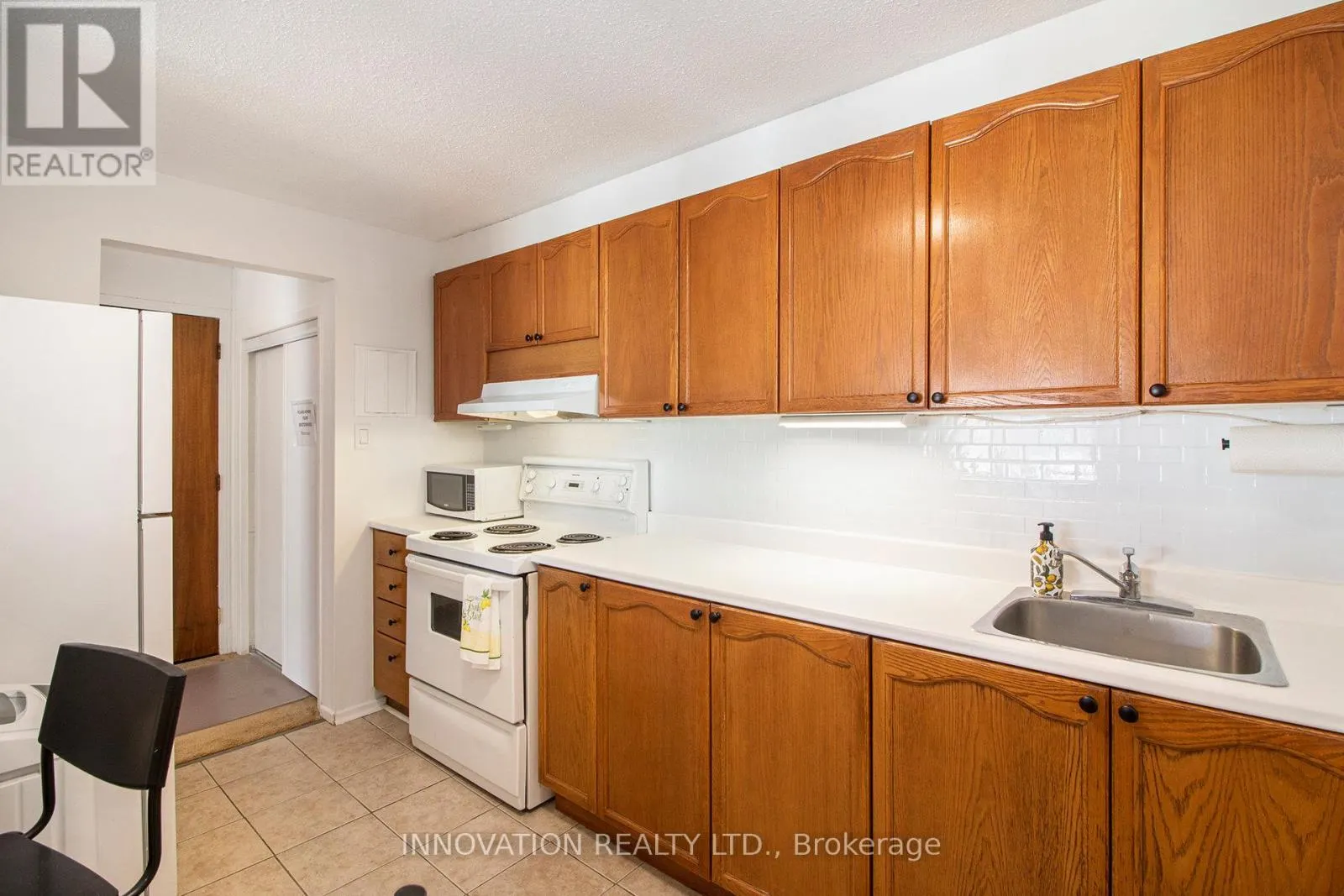 14 - 47 SUMAC STREET N