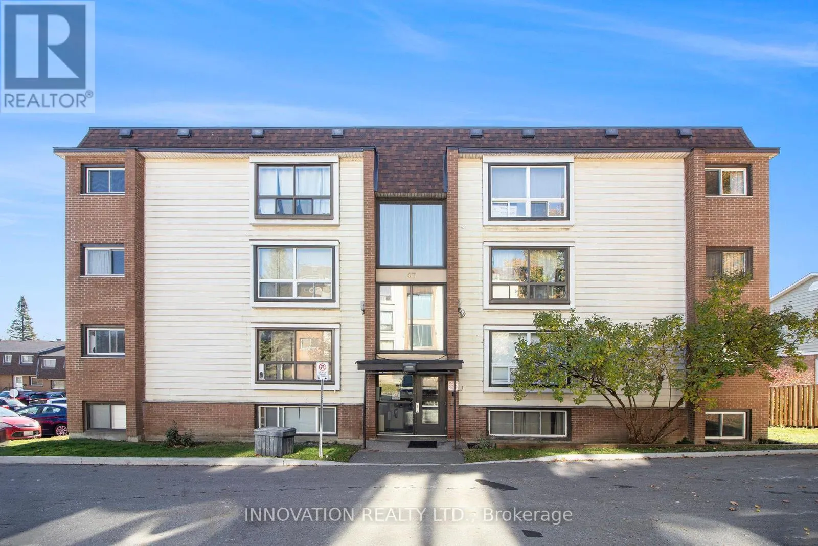 14 - 47 SUMAC STREET N