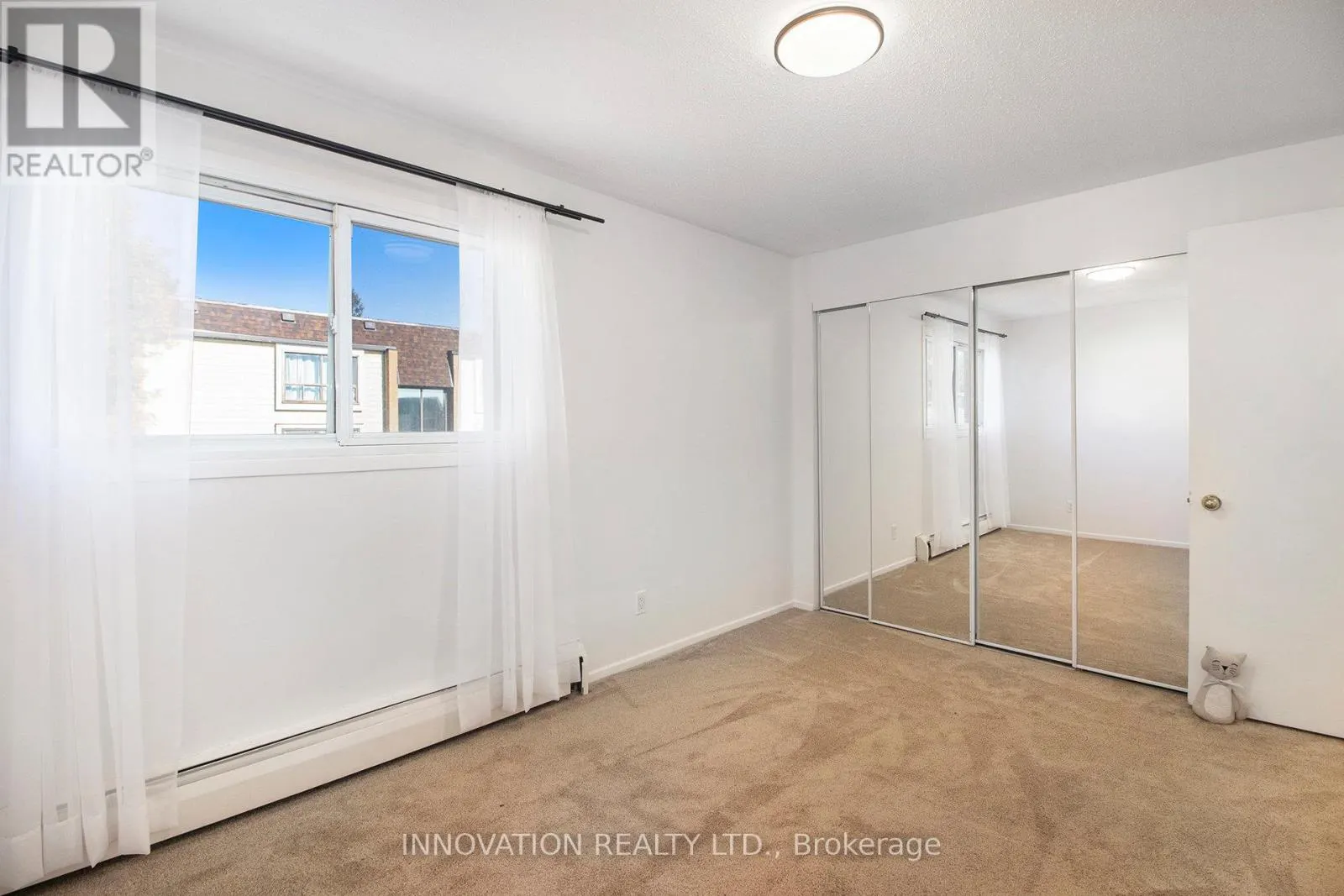 14 - 47 SUMAC STREET N