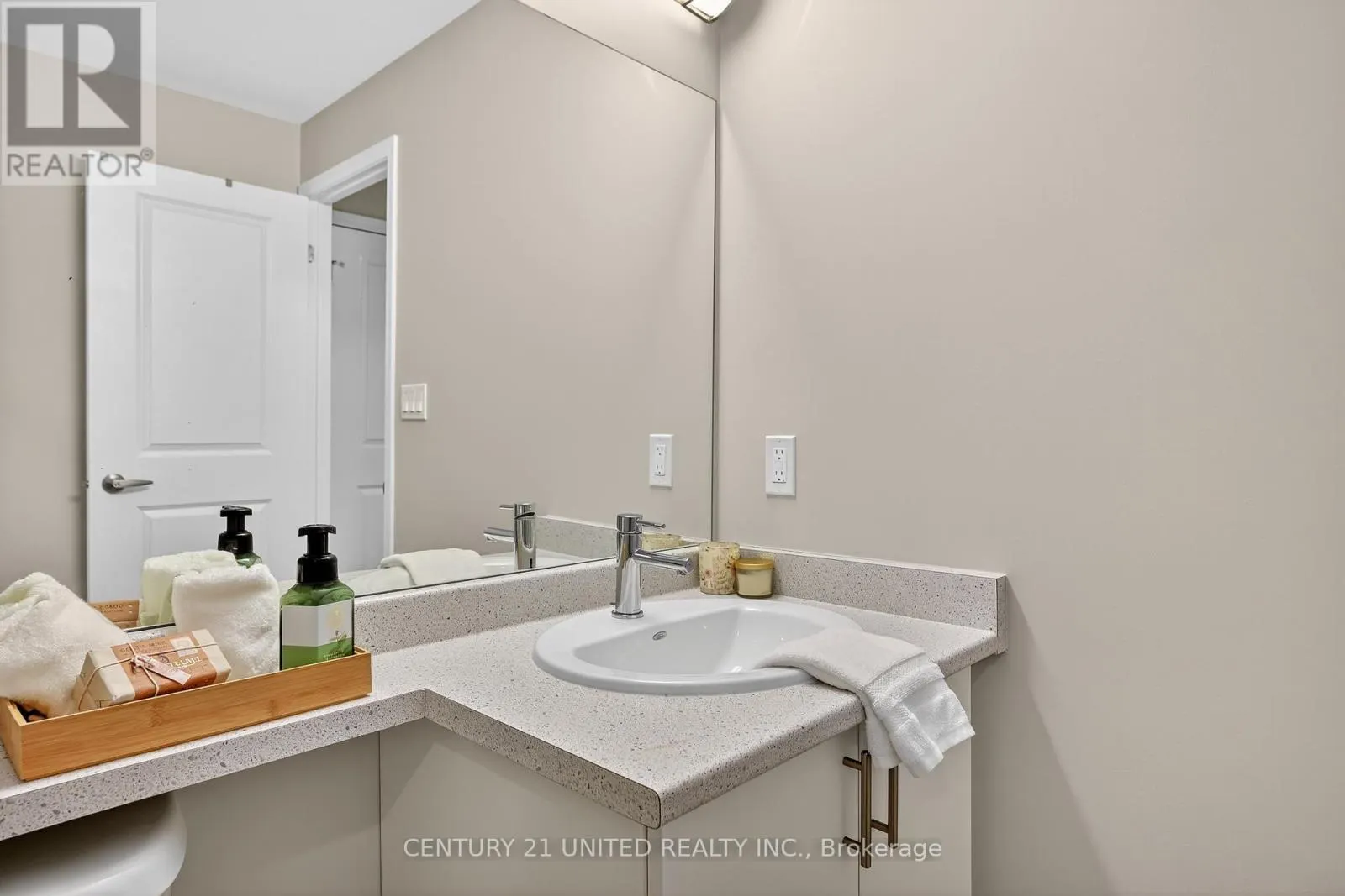 206 - 344 FLORENCE DRIVE, #206