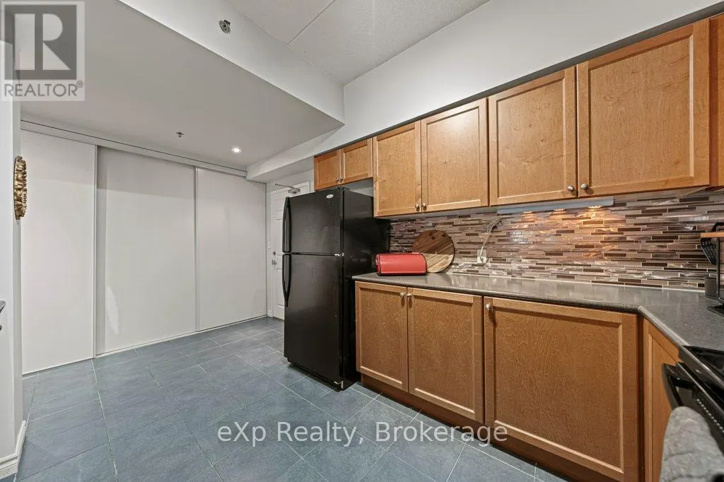 315 - 308 WATSON PARKWAY N, #315