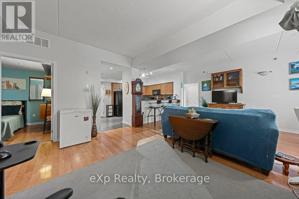 315 - 308 WATSON PARKWAY N, #315